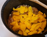Foto del paso 3 de la receta: Albóndigas de ternera en salsa de mango y curry