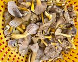 Une image de l'étape 1 de Pâtes, chanterelles et poireau.
