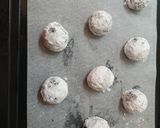 A picture of step 4 of Crinkle cookies.