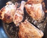 A picture of step 2 of Creamy mushroom broccoli chicken.
