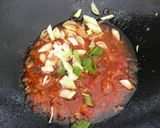 Foto langkah ke 4 dari resep Sarden Goreng Tepung - Saus Balado.