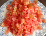 Foto del paso 2 de la receta: HUEVO SOBRE TOMATE NATURAL 😋