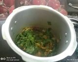 A picture of step 2 of Palak Dal.