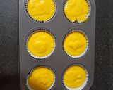 A picture of step 4 of Mango cup cake.