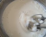Foto langkah ke 2 dari resep Bolu Coklat Putih Telur.