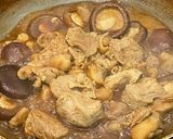 Foto langkah ke 2 dari resep Ayam Masak Jamur.