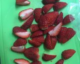 Foto langkah ke 1 dari resep (Bake) Strawberry Cheese Cake🍰 🍓bahan simple.