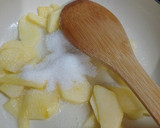 Foto del paso 2 de la receta: Tortita húmeda de ricota, manzana y coco 🥧
