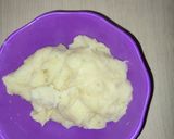 Foto langkah ke 7 dari resep Mashed Potato & Mushroom Sauce.