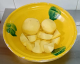 Foto del paso 7 de la receta: Cocido granadino de chícharos con col y morcilla de cebolla