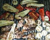 Foto del paso 5 de la receta: Pollo a la parrilla con vegetales