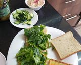 A picture of step 4 of Tuna avocado sandwiches.