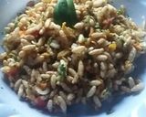 A picture of step 2 of Raw mango chatpati bhel.