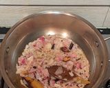 A picture of step 3 of Chicken Keema Pav.