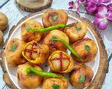 काठियावाड़ी लहसुनी भरवां आलू भजिया (लसनिया बटाटा भजिया) रेसिपी चरण 10 फोटो