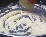 A picture of step 3 of Methi matar malai.