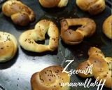 A picture of step 4 of Mini Chocolate Croissants without Pastry Dough.