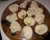 Foto del paso 4 de la receta: Capelettis con masa de empanadas