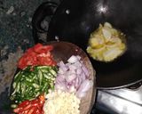 Foto langkah ke 2 dari resep Tumis Kulit Buah Naga.