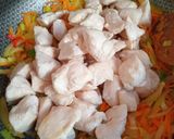 Foto del paso 5 de la receta: Suprema con vegetales y salsa de soja