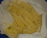 Foto del paso 3 de la receta: Papas Fritas Crujientes 🍟