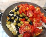 Foto del passaggio 4 della ricetta Bocconcini di pollo alla cacciatora