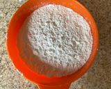 A picture of step 1 of Pistachio halwa.