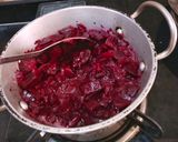 A picture of step 2 of Beetroot Halwa.