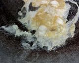 Foto langkah ke 4 dari resep Pangsit Goreng Ala Lek Gino.