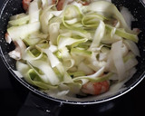 Foto del paso 3 de la receta: Calabacines con gambas