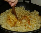 A picture of step 3 of Chicken Tandoori Macroni.