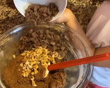 Foto del paso 3 de la receta: Double Double chocolate chips cookies