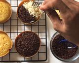 Foto langkah ke 9 dari resep Martabak Mini Bolu Bersarang.