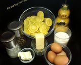 Foto del paso 1 de la receta: Ravioles de queso con salsa de queso cheddar y huevo frito
