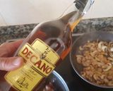 Foto del paso 4 de la receta Champiñones Salteados con ajo, cebolla y soja dulce