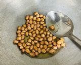 A picture of step 1 of Peanut Chutney 🥘🥘.