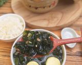 Foto langkah ke 6 dari resep Miyeok-guk (Sup Rumput Laut) ☆Minggu 15☆.