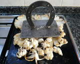 Foto del paso 1 de la receta: Sepia plancha con vinagreta de ajo y perejil