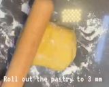 A picture of step 4 of Apricot frangipane tart.