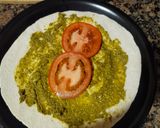 Foto del paso 2 de la receta: Tortillas de trigo con acelgas y pesto