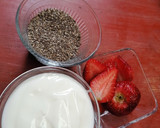 Foto del paso 1 de la receta: Smoothie de fresa con plátano con yogurt y puding de fresa
