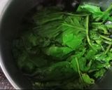 A picture of step 1 of Spinach Coriander Creamy Soup.