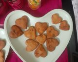 A picture of step 3 of Little heart tutti frutti cookies.