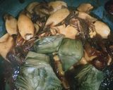 Foto del paso 5 de la receta: Calamarcitos con cebolla caramelizada 🧅 y alcachofas confitadas