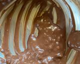 A picture of step 4 of Bourbon Biscuit Chocolate Pops.