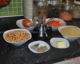 A picture of step 1 of Bulgur Rice/Pilaf.