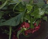Foto langkah ke 2 dari resep Cah Kangkung Saos Tiram.