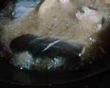 Foto langkah ke 4 dari resep Goreng asem ikan patin.