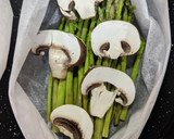 Foto del paso 2 de la receta: Salmón en papillote