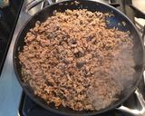 A picture of step 2 of Meat & potato moussaka.